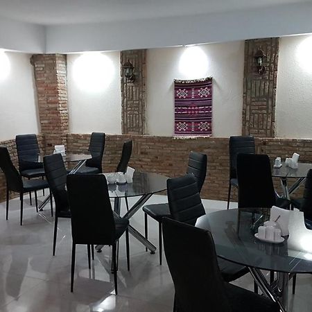 טביליסי Log Inn Boutique Hotel מראה חיצוני תמונה